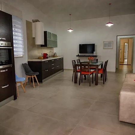 Relax Bed & Breakfast 3*